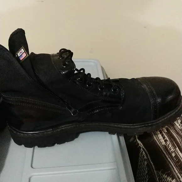 Size 13 black steel toe boots. - Picture 2 of 10